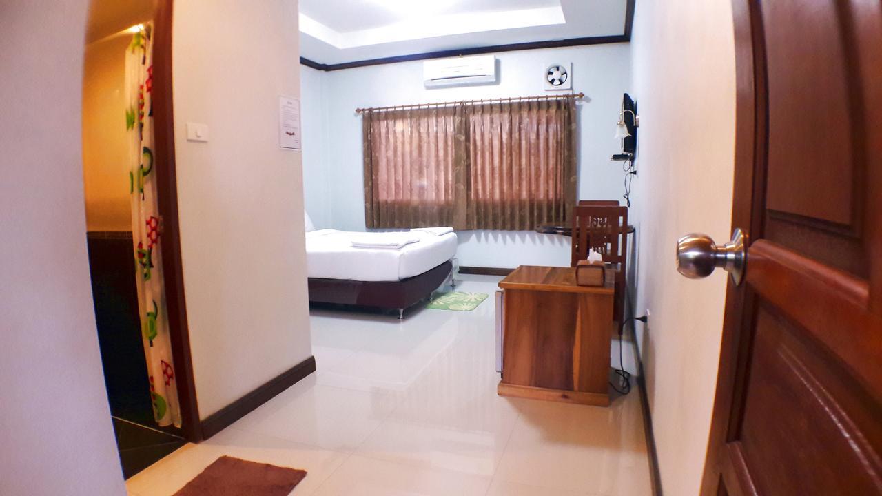 Khum Nakhon Hotel Накхонситхаммарат Экстерьер фото