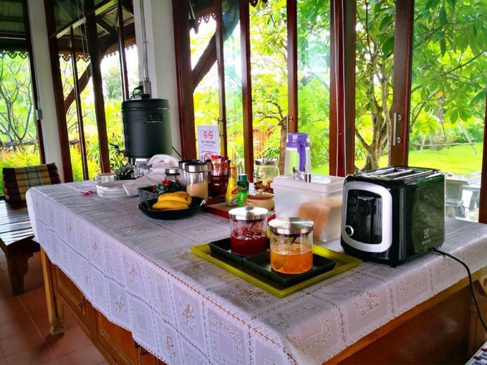 Khum Nakhon Hotel Накхонситхаммарат Экстерьер фото